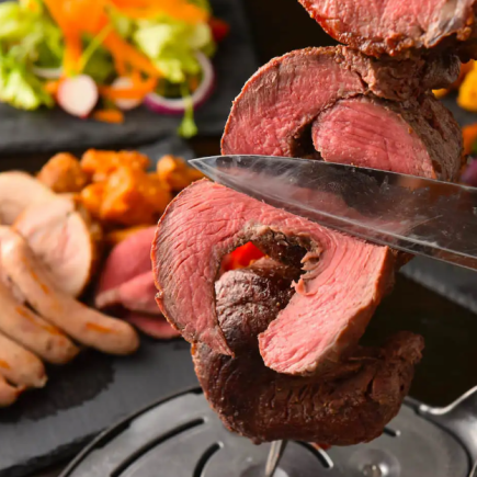 【대인기】2.5시간 음료 무제한 「숯불 본격 프리미엄 슈라스코 5종 뷔페 코스」5000엔