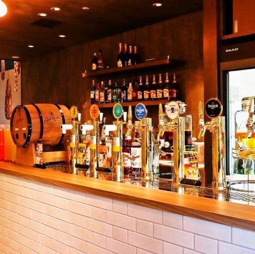 飲み放題でビール、ハイボール、ワイン注ぎ放題！！
