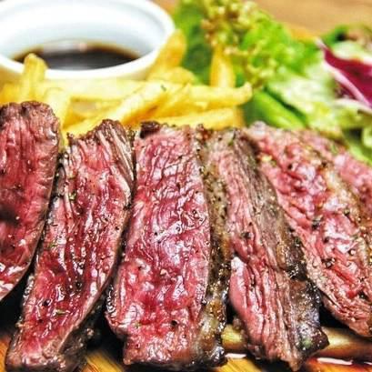 A must-see for meat lovers! Luxurious meat course with 120 minutes of all-you-can-drink included for 4,500 yen♪