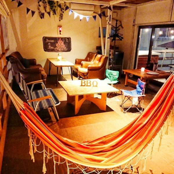 The 2nd floor is a semi-private room with a terrace and hammock.This space is limited to those using courses for 6 people to 4,000 yen or more ^^ We have a full-fledged grill on the terrace! Would you like to have the 2nd floor, which can accommodate up to 20 people, all to yourself or as a group? Make your reservation early ^^