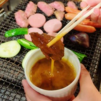Come empty-handed and enjoy an indoor BBQ! "Sukiyaki-style BBQ Course" 6,500 yen (tax included) with salmon paccio (2 hours of all-you-can-drink)