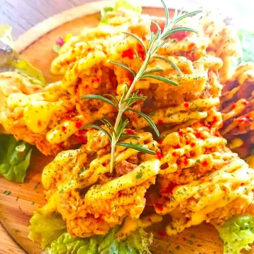 大きいと評判の鶏のから揚げ