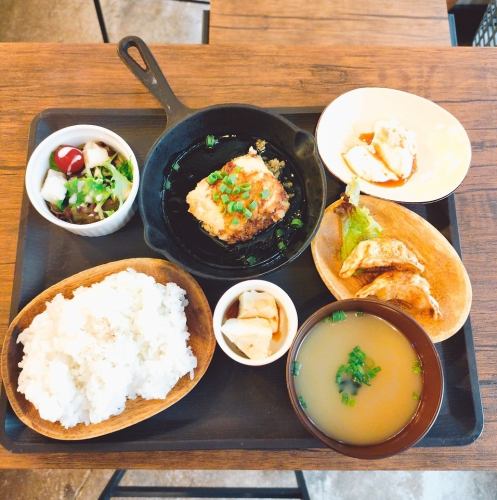 永遠の豆富定食