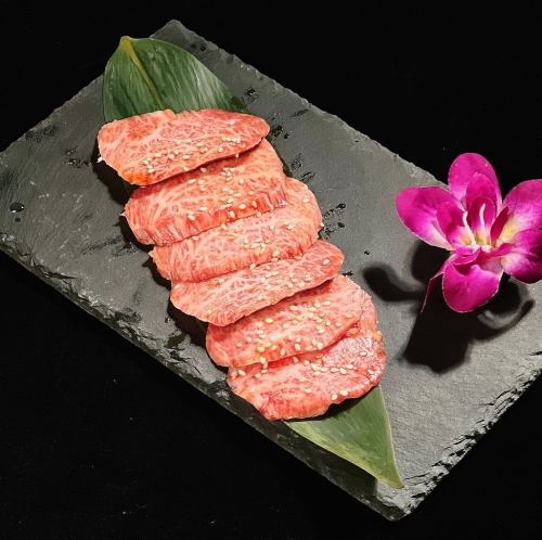 【極上の黒毛和牛】国産黒毛和牛の焼肉各種が勢揃い！肉好きにはたまらない逸品