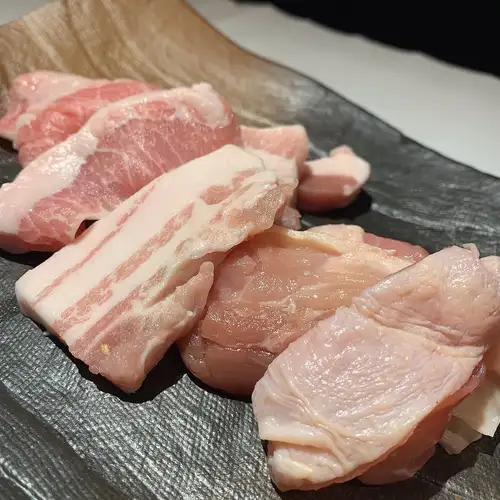 鶏豚盛り合わせ