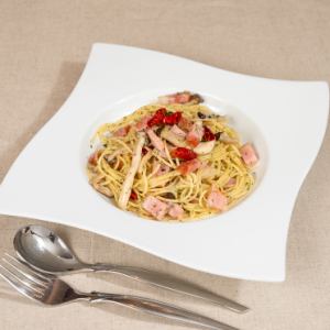 Bacon and shimeji mushroom peperoncino