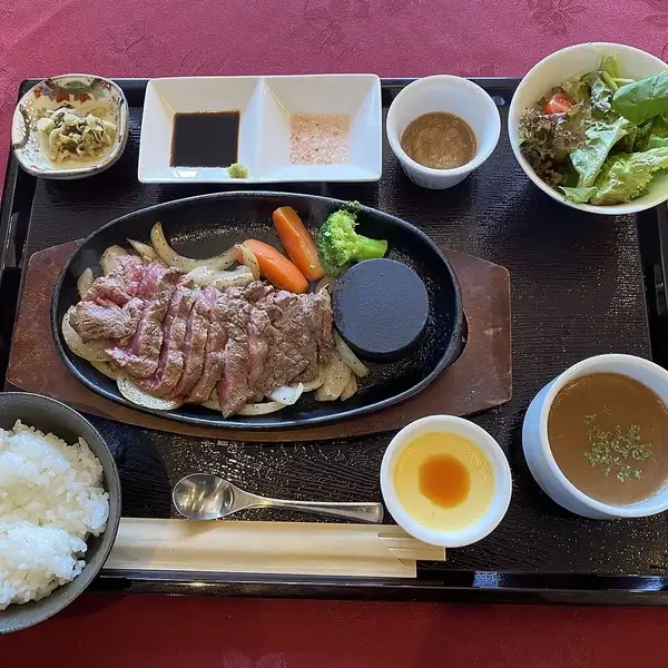 黒毛和牛ステーキランチ