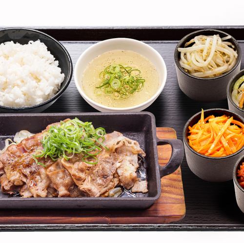 食べごたえ満点の肉料理◎