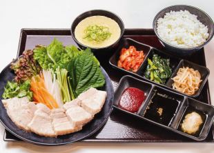 豚カルビポッサム定食