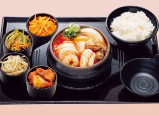 海鮮スンドゥブ定食