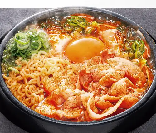 豚カルビ辛ラーメン