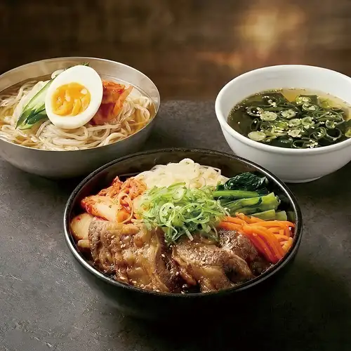 【得】ビビンバ丼＆ハーフ冷麺セット