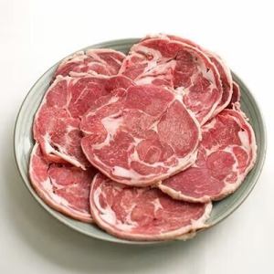 生ラム（子羊）しゃぶしゃぶセット。お野菜付き