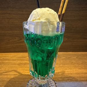 クリームソーダ