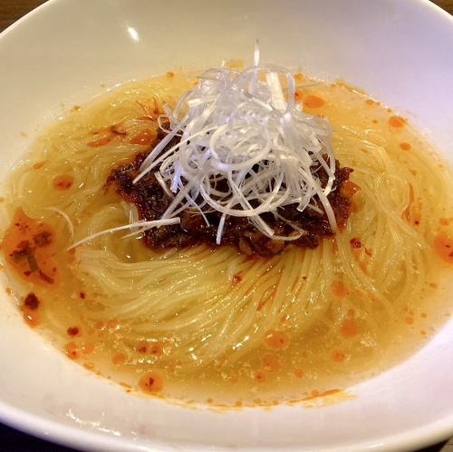 食べる辣油冷麺