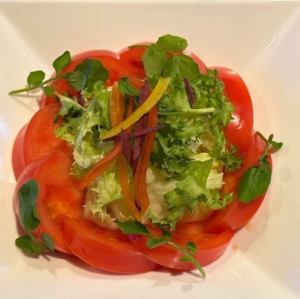 整个番茄沙拉