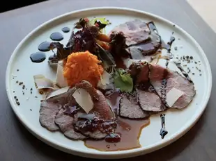 Kuroge Wagyu beef roast beef