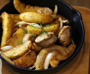 Original spices for potatoes and salsiccia