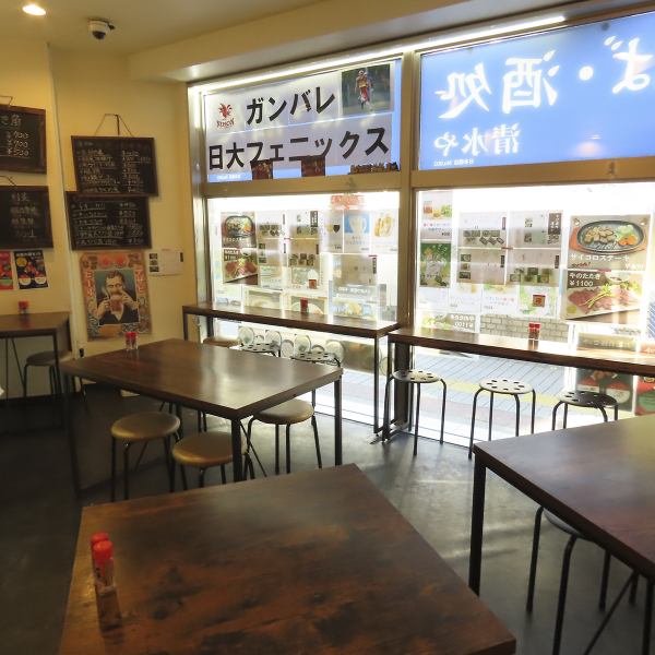 最大20名様までの宴会貸切が可能な当店は友人や家族との集まり、記念日や女子会など様々なシーンでお使いいただけます。浅草橋駅から徒歩7～8分の便利な立地も魅力の一つ。落ち着いた雰囲気の中で心温まるひとときをお楽しみいただけます。貸切をご希望の方は、お気軽にご相談ください。