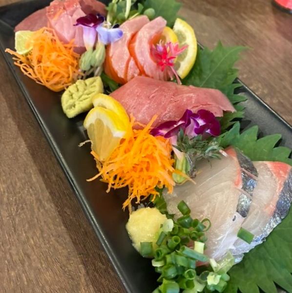 季節ごとに変わる新鮮なお刺身/お造りが自慢です♪