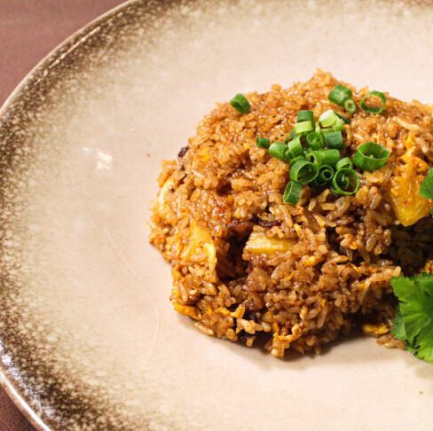 豚肉とパイナップルのチャーハン