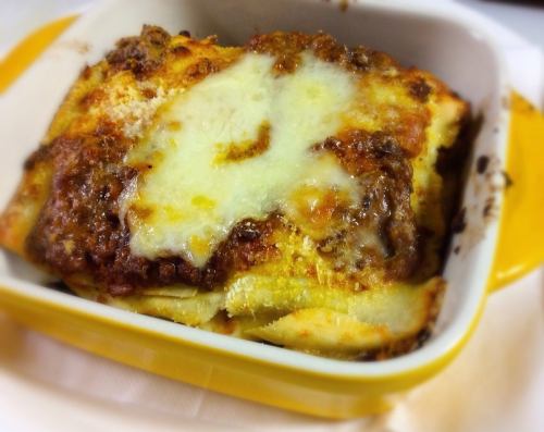 ボロネーゼ ミートソースのラザニア(手打ちパスタ)