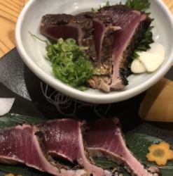 カツオ食べ比べ（タレ・塩）（3切・3切）/土佐赤牛タタキ風