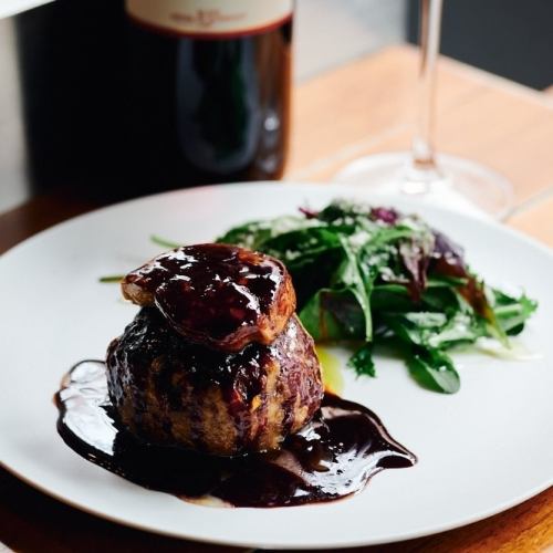 Hamburg steak topped with foie gras ~Rossini style~ (limited quantity)