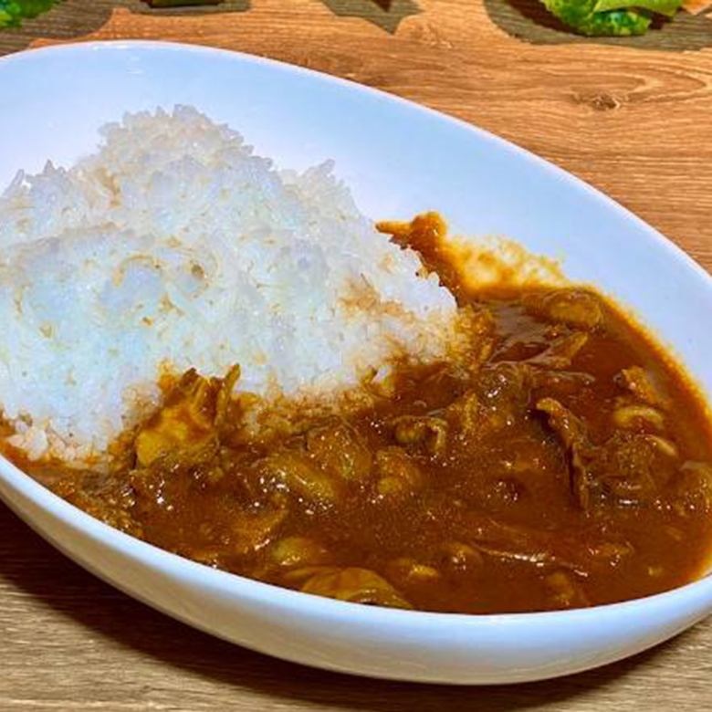 Yakiniku restaurant's beef tendon curry