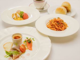 [Friday, Saturday, Sunday, and public holidays] Seasonal pasta course \2100~