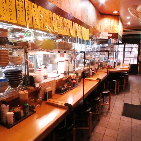 [The counter seats where you can see yakitori are recommended ◎] The counter seats that can be used by one person without hesitation are also recommended for a little drink after work ♪ We are taking various measures against infectious diseases such as installation.Please visit us with confidence.