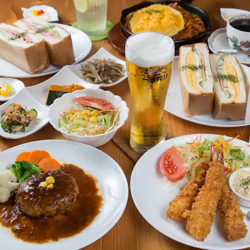 食事が気軽に楽しめるカフェ