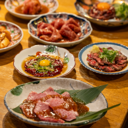 【BUCHI ASAGAYA CORSE】尽享广岛特色美食及更多美味！6000日元（含税），100分钟畅饮。共16道菜品。