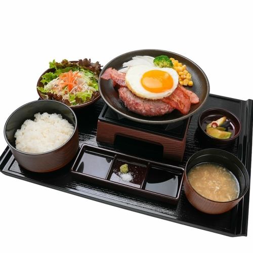とろけるベーコンエッグハンバーグ御膳 LLサイズ(300g)