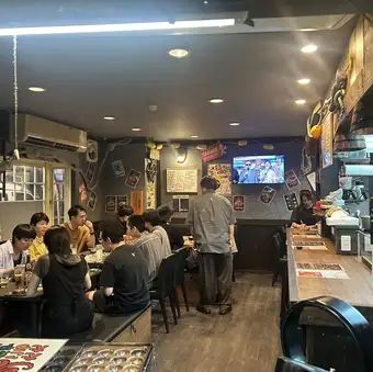 着席時24名様、立食時は34名様までご利用可能です!貸し切りのご相談も承っております!お気軽にご連絡ください。