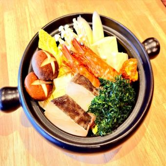 自家製 醤油こうじ出汁の海鮮鍋