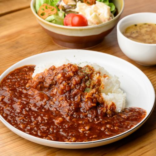 富山の大地と水の恵み。素材本来の旨味を凝縮。