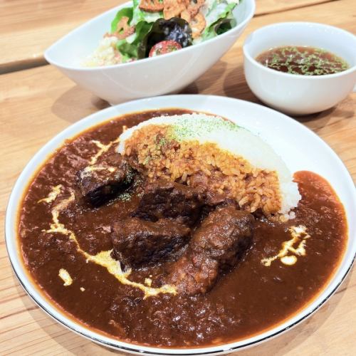 とやま和牛の贅沢ハヤシライス