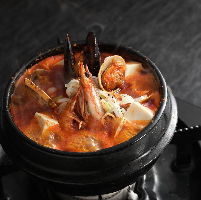 人気No.1の海鮮スンドゥブ!