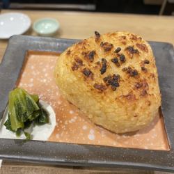 Grilled rice balls (soy sauce/miso)