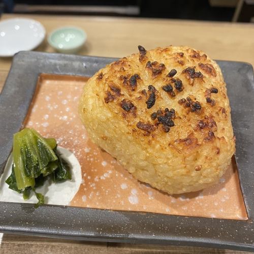 Grilled rice balls (soy sauce/miso)