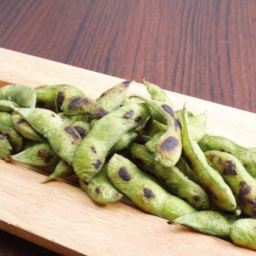 Grilled edamame with smoked salt