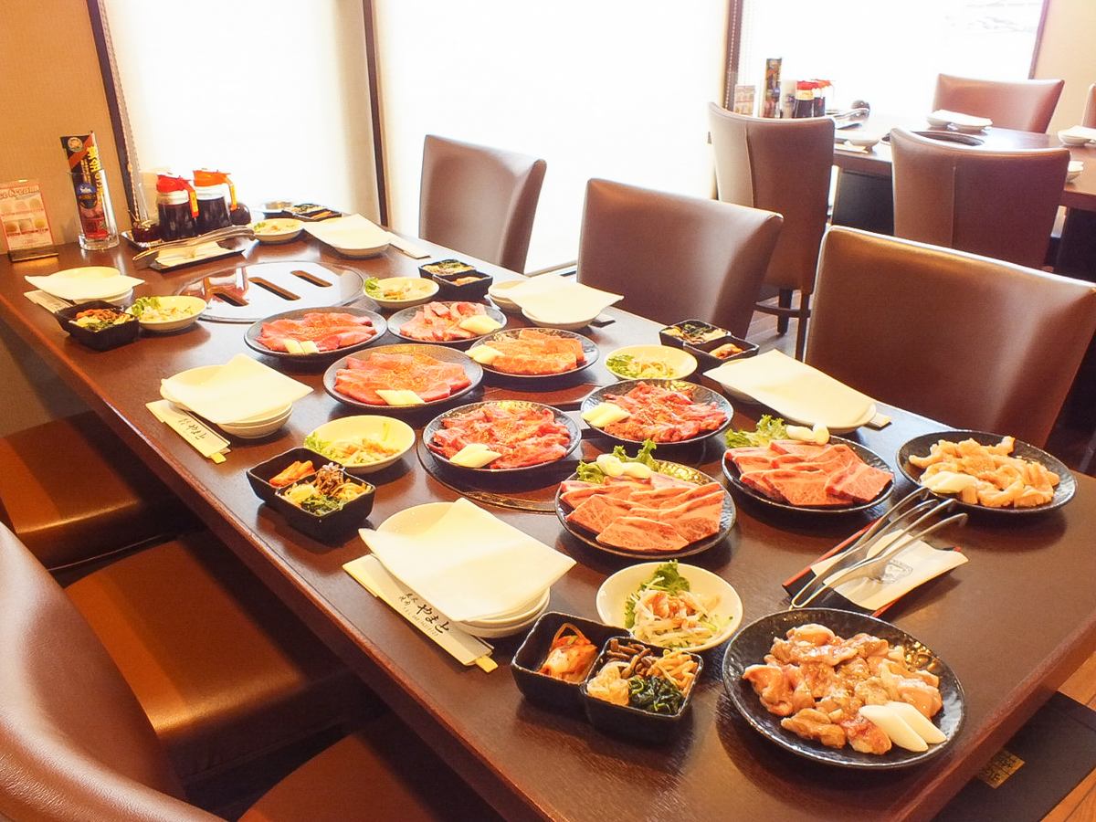 A yakiniku restaurant of a company that also runs a butcher shop.We offer exquisite Japanese black beef yakiniku!