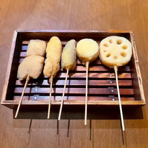 ◇◆当店自慢の串カツ◆◇当店の看板メニュー◎1串110円~ご用意♪お得な盛り合わせもご用意☆