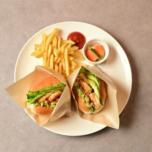 海老アボカドドッグ