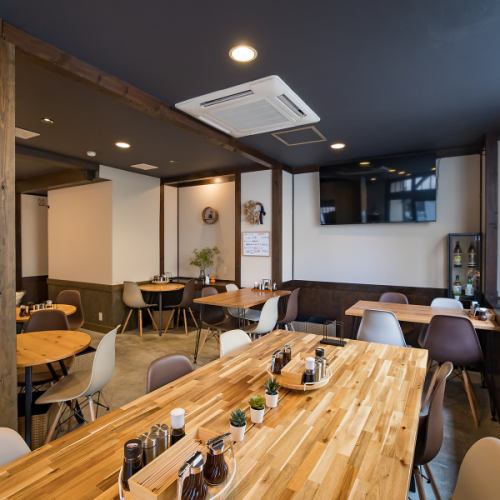 落ち着いた和モダンな空間