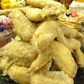 Give away chicken wings as many as the age of the main character! Happy Chicken Wings Day Plan★4,000 yen with 120 minutes of all-you-can-drink included