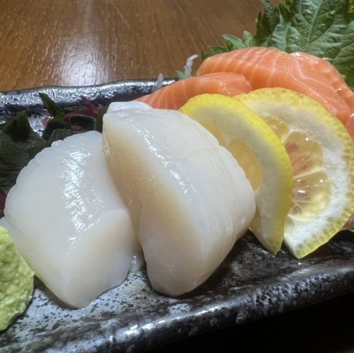 三文鱼和扇贝 / 鲣鱼 tataki
