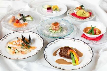 "Individual Premium Dinner" Domestic Wagyu beef, steamed sea bass in wine, sauteed foie gras, etc. <Food only>
