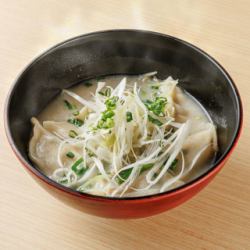 博多的新特产：蒸饺